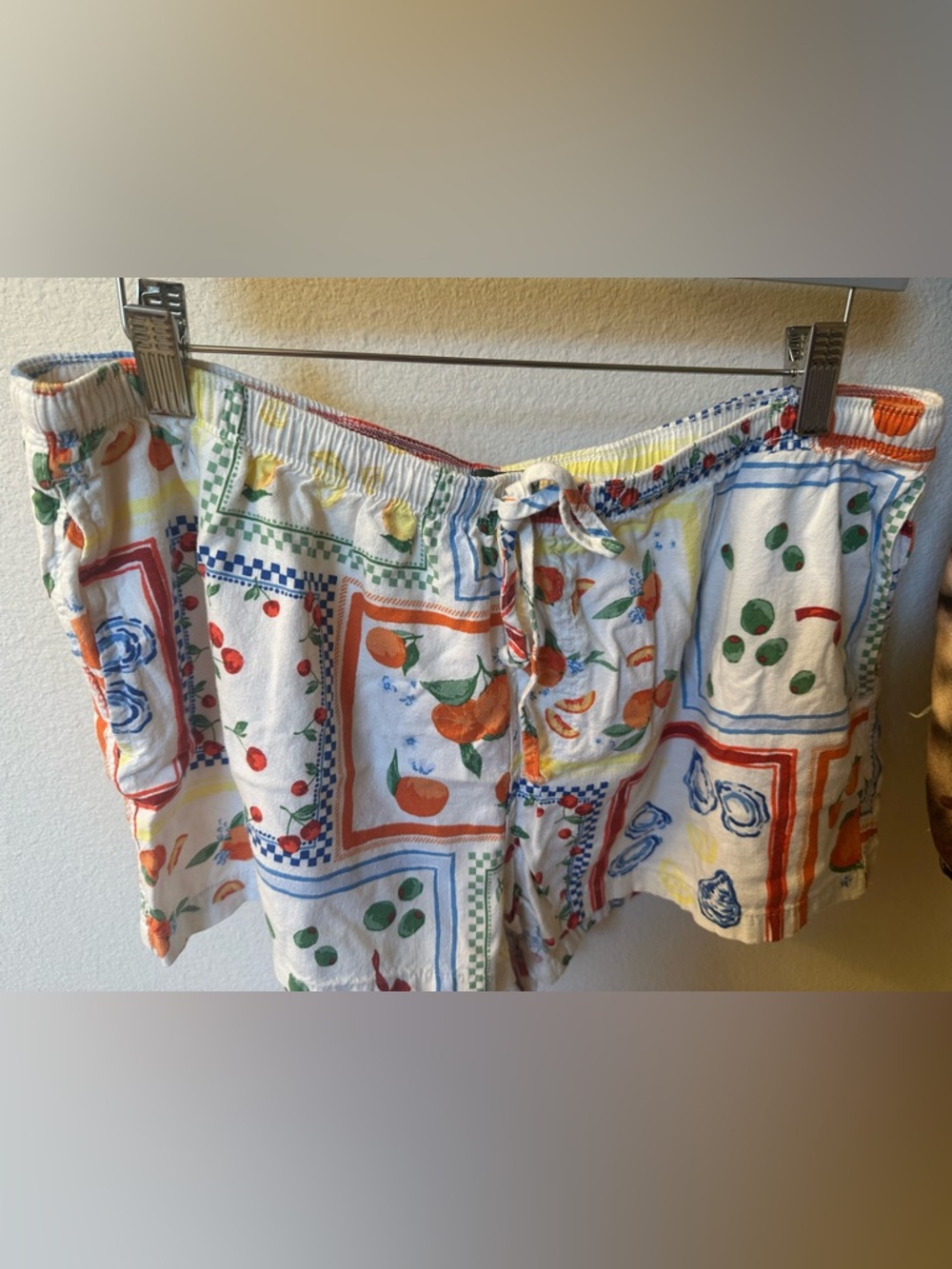 Gently Used linen WILD FABLE White Fruit-Pattern Drawstring Shorts XL